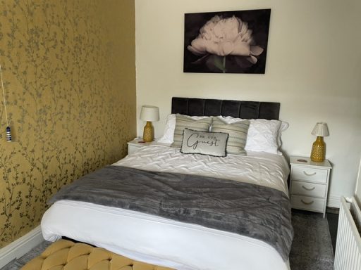 Kingsize Ensuite Room